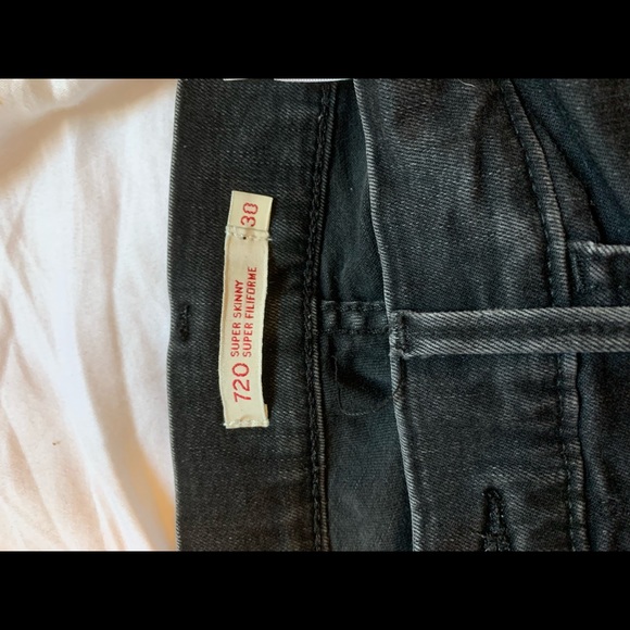 LEVIS 720 HIGH RISE SUPER SKINNY WOMEN'S JEANS - Picture 2 of 4